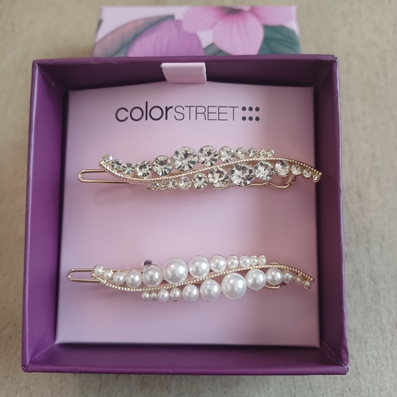 Color Street White Pearl and Rhinestone Hair Clips New Set of Two - Picture 2 of 4